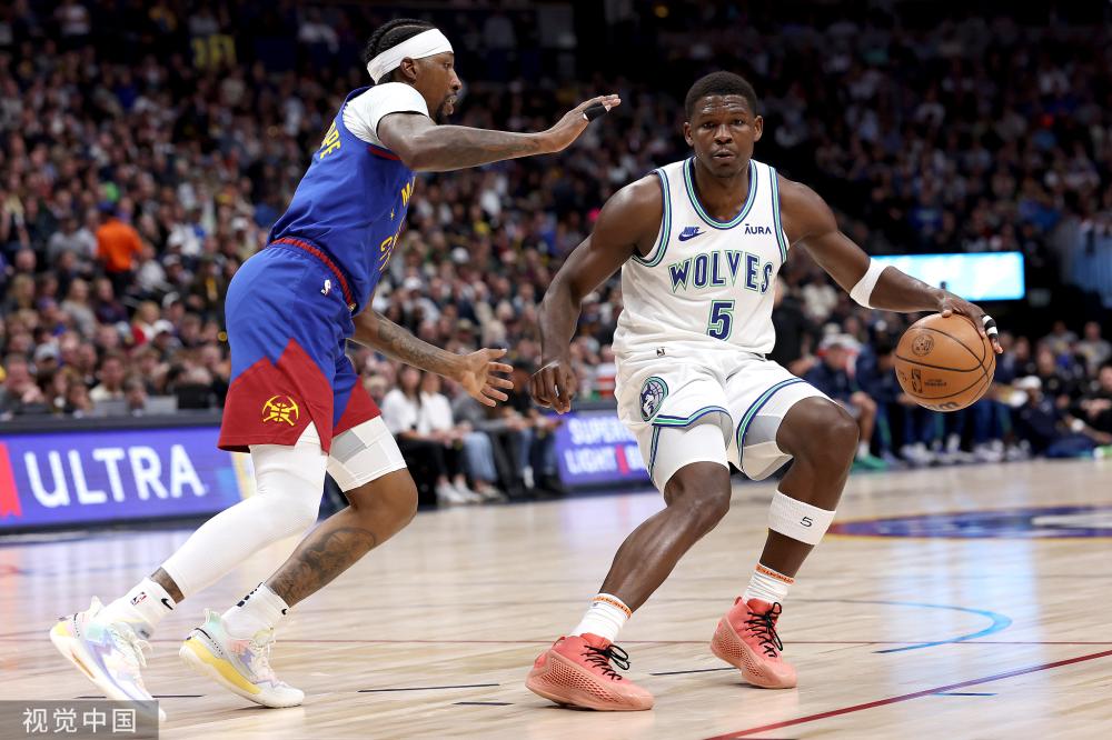 借助安切洛 借助安切洛